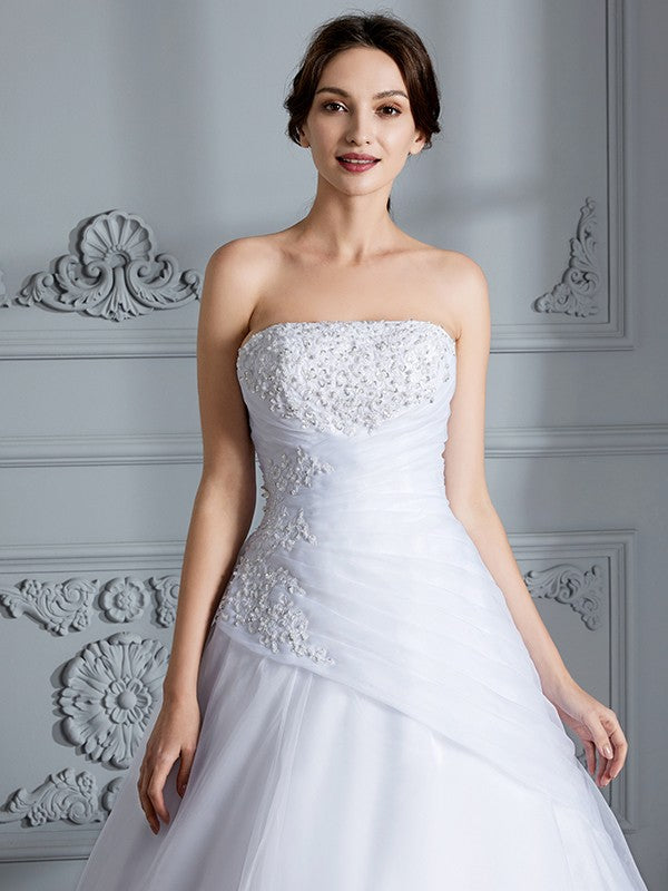 Ball Gown Strapless Sleeveless Court Train Organza Wedding Dresses