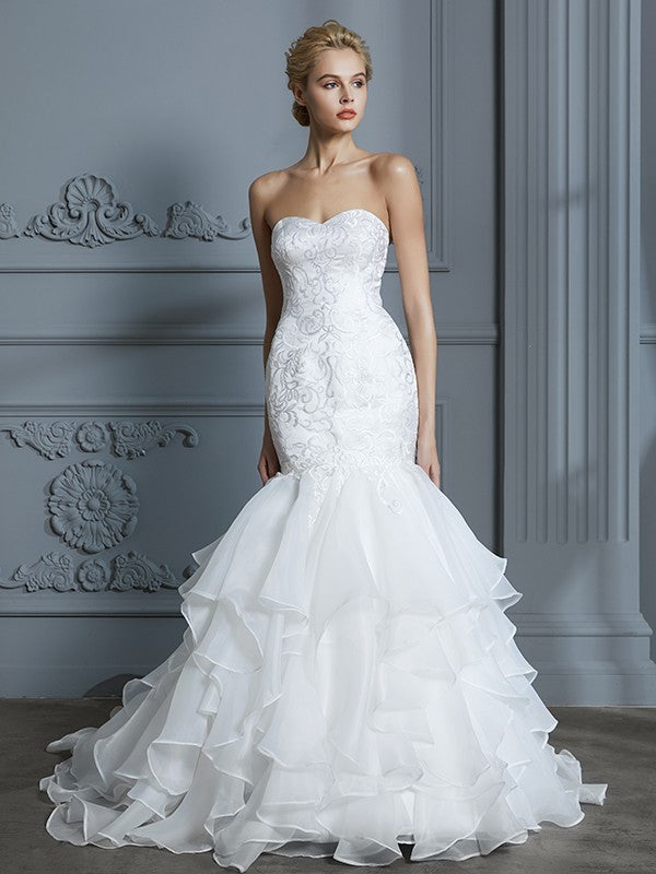 Trumpet/Mermaid Sweetheart Sleeveless Ruffles Sweep/Brush Train Organza Wedding Dresses