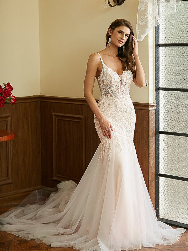 rumpet/Mermaid Tulle Lace V-neck Sleeveless Cathedral Train Wedding Dresses