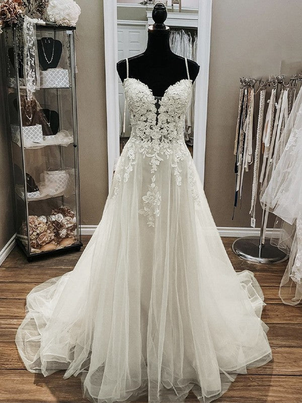 A-Line/Princess Tulle Applique V-neck Sleeveless Sweep/Brush Train Wedding Dresses