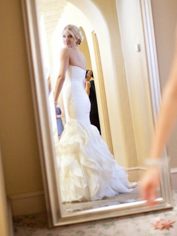Trumpet/Mermaid Sleeveless Court Train Sweetheart Ruffles Organza Wedding Dresses