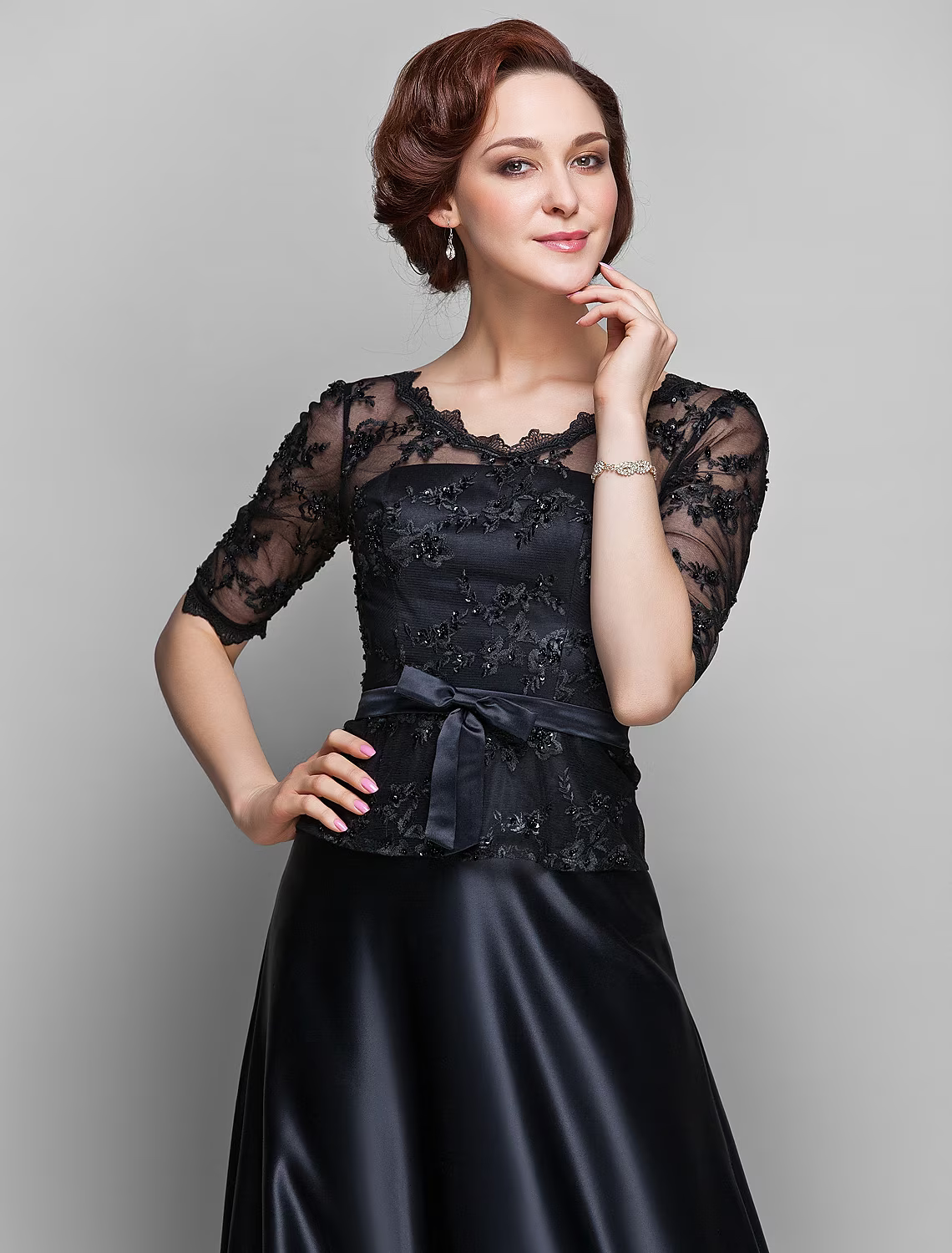 A-Line Mother of the Bride Dress V Neck Floor Length Satin Lace Half Sleeve with Lace Bow(s) Beading