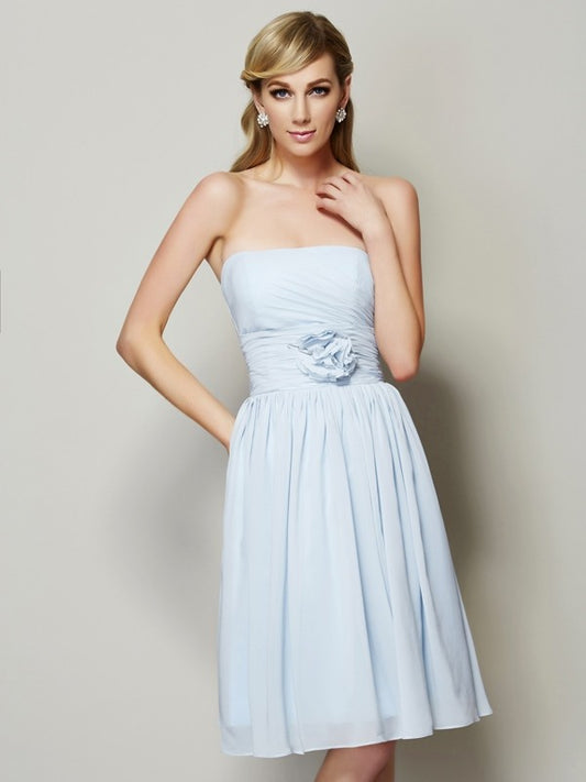 A-Line Chiffon Strapless Sleeveless Knee-Length With Hand-Made Flower Bridesmaid Dresses