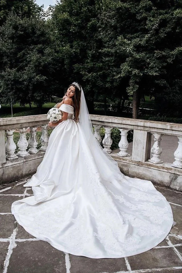 A-line Sweetheart Off The Shoulder Satin White Ball Gown Bride Dresses Wedding Dresses