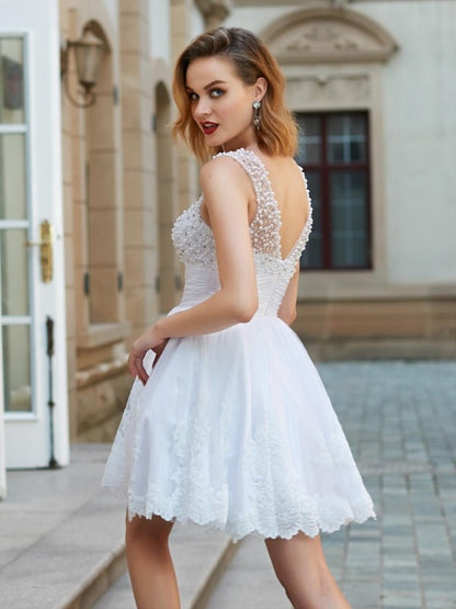 A-Line/Princess Jewel Sleeveless Pearls Short/Mini Tulle Dresses