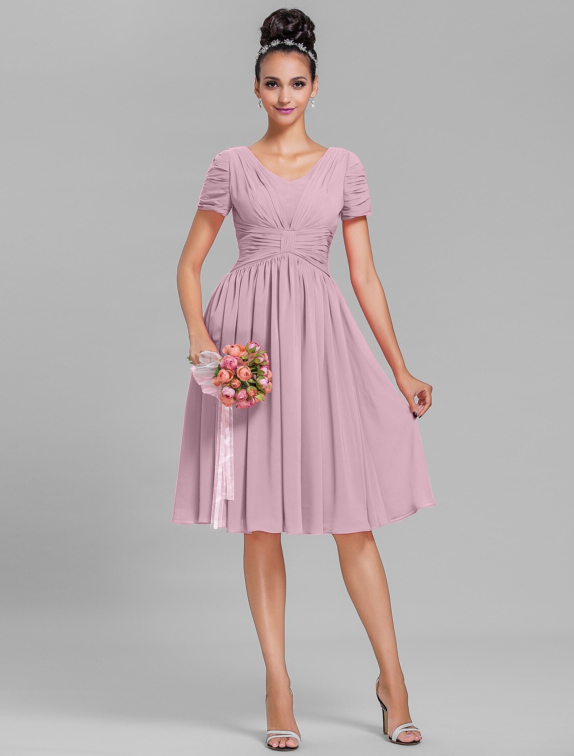 Sheath / Column Bridesmaid Dress V Neck Short Sleeve Vintage Inspired Knee Length Chiffon with Ruched / Draping