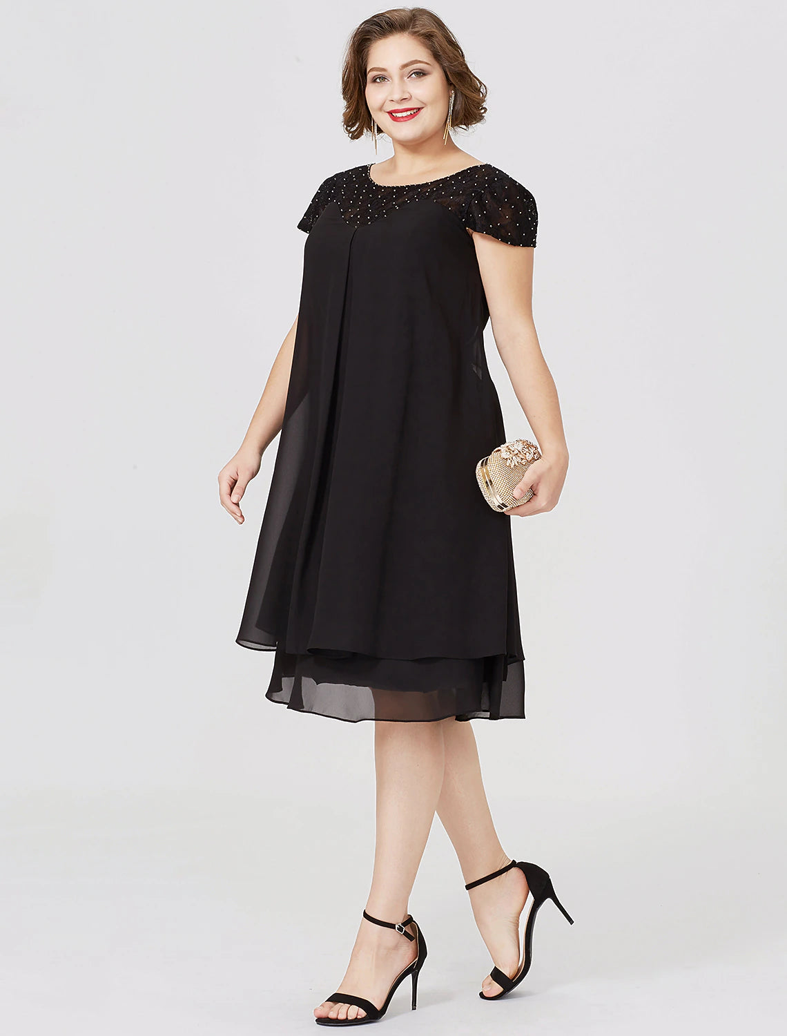 Sheath / Column Mother of the Bride Dress Formal Little Black Dress Plus Size See Through Jewel Neck Knee Length Chiffon Lace Short Sleeve No with Pleats Beading Lace Insert