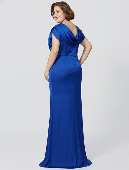Sheath / Column Mother of the Bride Dress Formal Chic & Modern Glamorous & Dramatic Plus Size V Neck Floor Length Chiffon Over Satin Short Sleeve No with Criss Cross Pleats