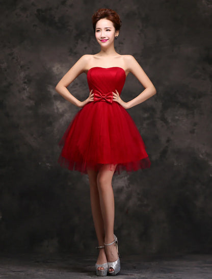 Ball Gown Cocktail DressesWedding Guest Homecoming Short / Mini Sleeveless Sweetheart Tulle with Bow(s) Ruffles Pure Color